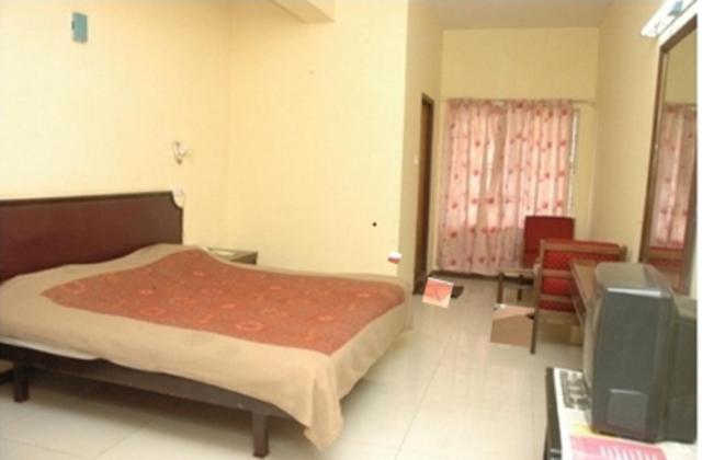 Hotel Preethi Palace Ooty Room photo